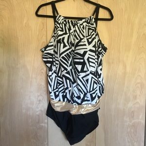 Women’s one piece swimsuit size 22